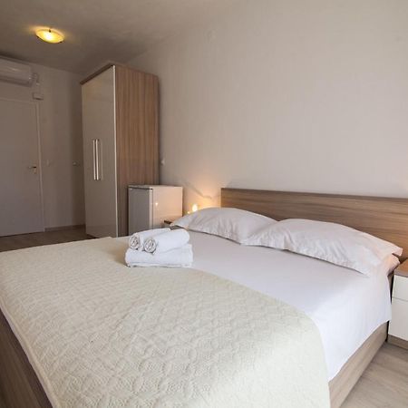 Eni Apartments Бол Екстер'єр фото