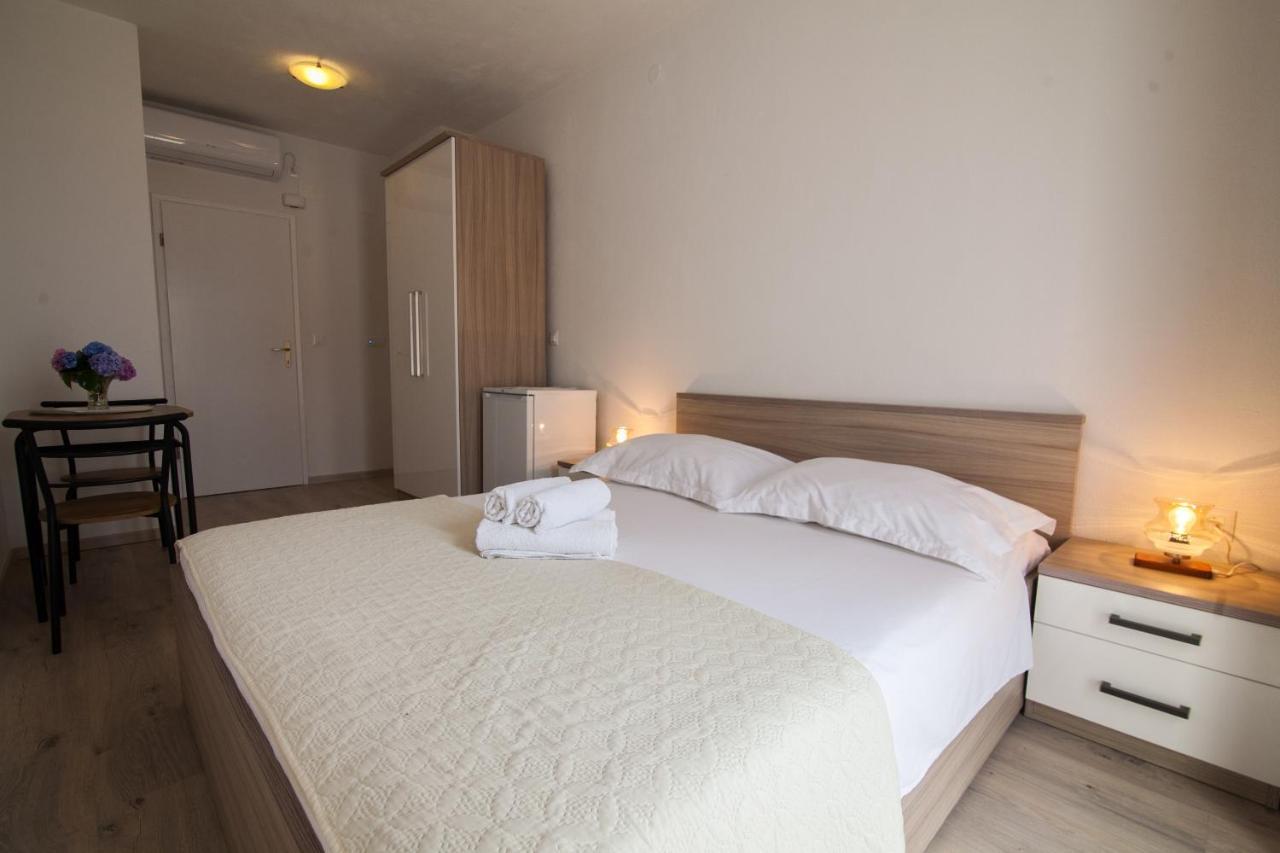 Eni Apartments Бол Екстер'єр фото