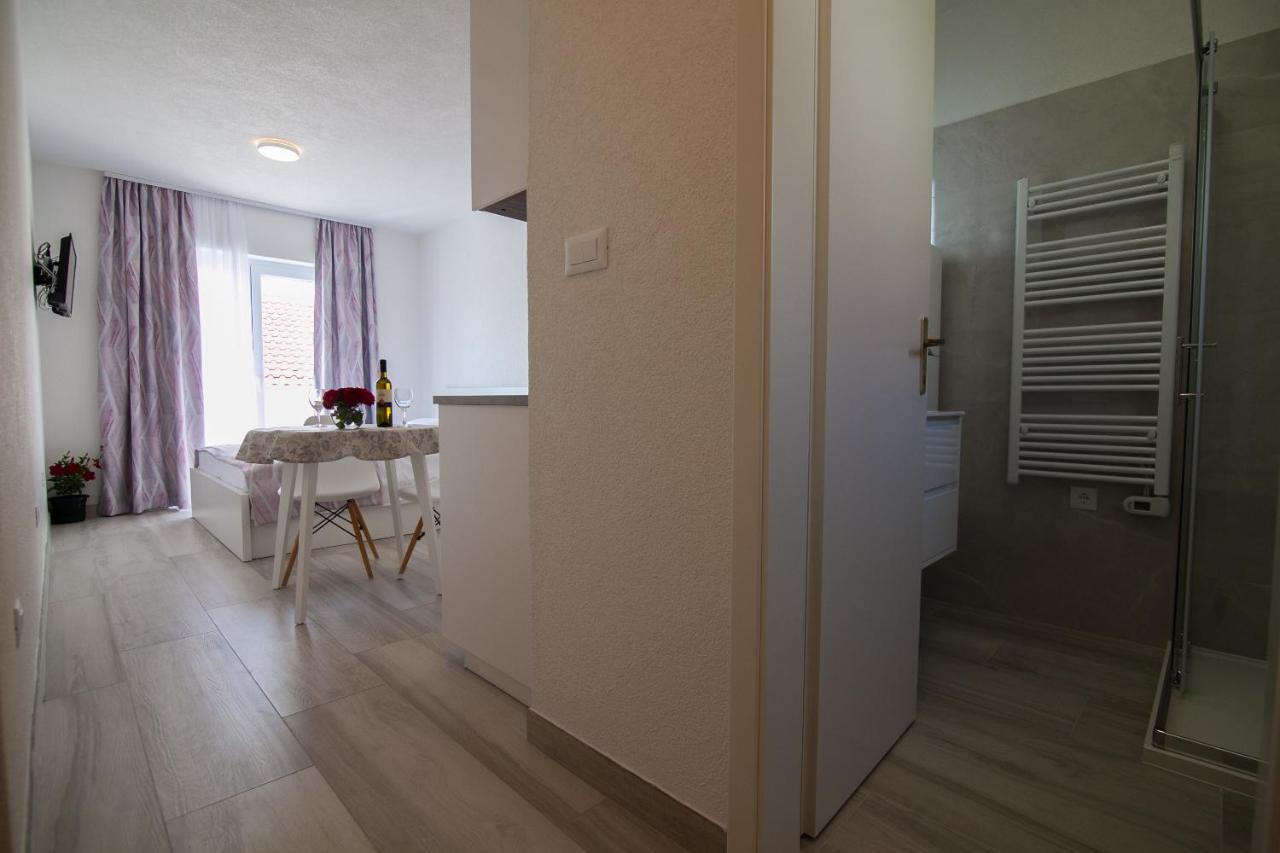 Eni Apartments Бол Екстер'єр фото