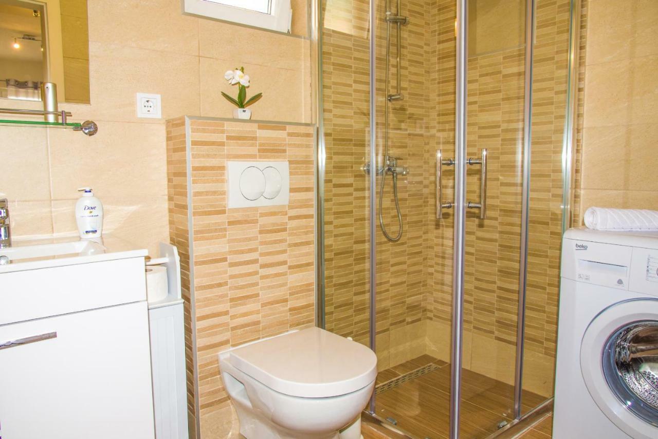 Eni Apartments Бол Екстер'єр фото