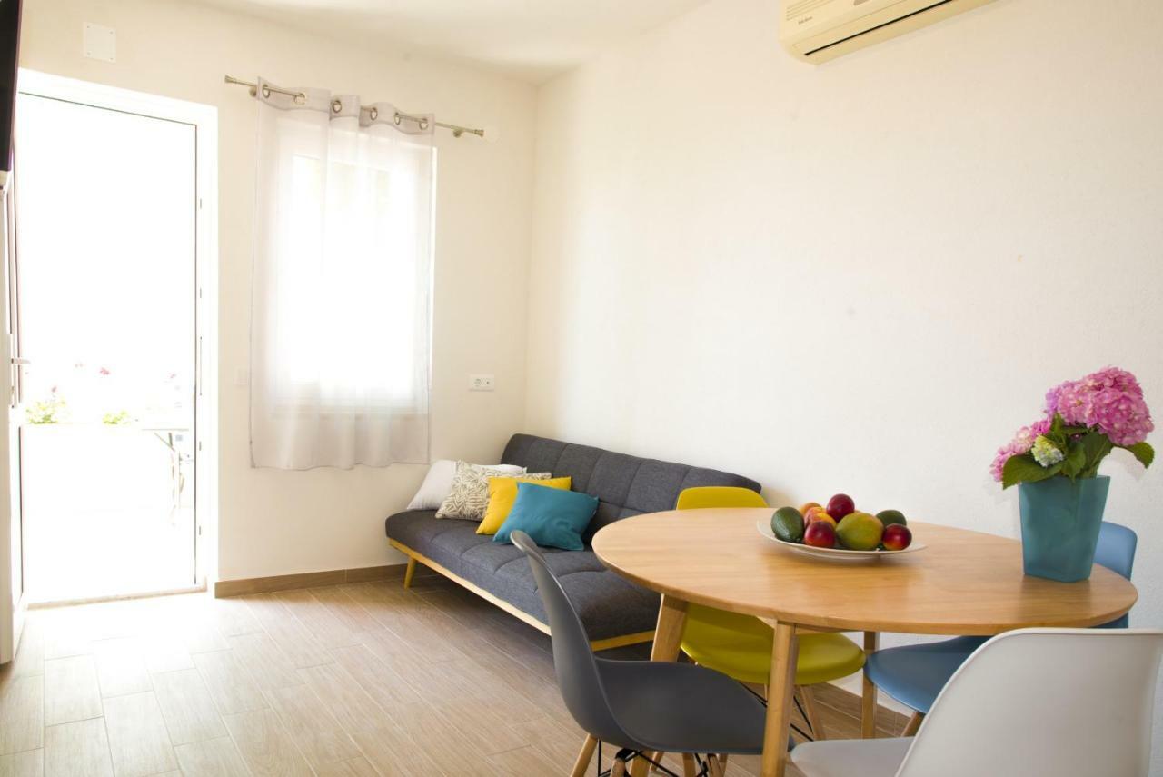 Eni Apartments Бол Екстер'єр фото