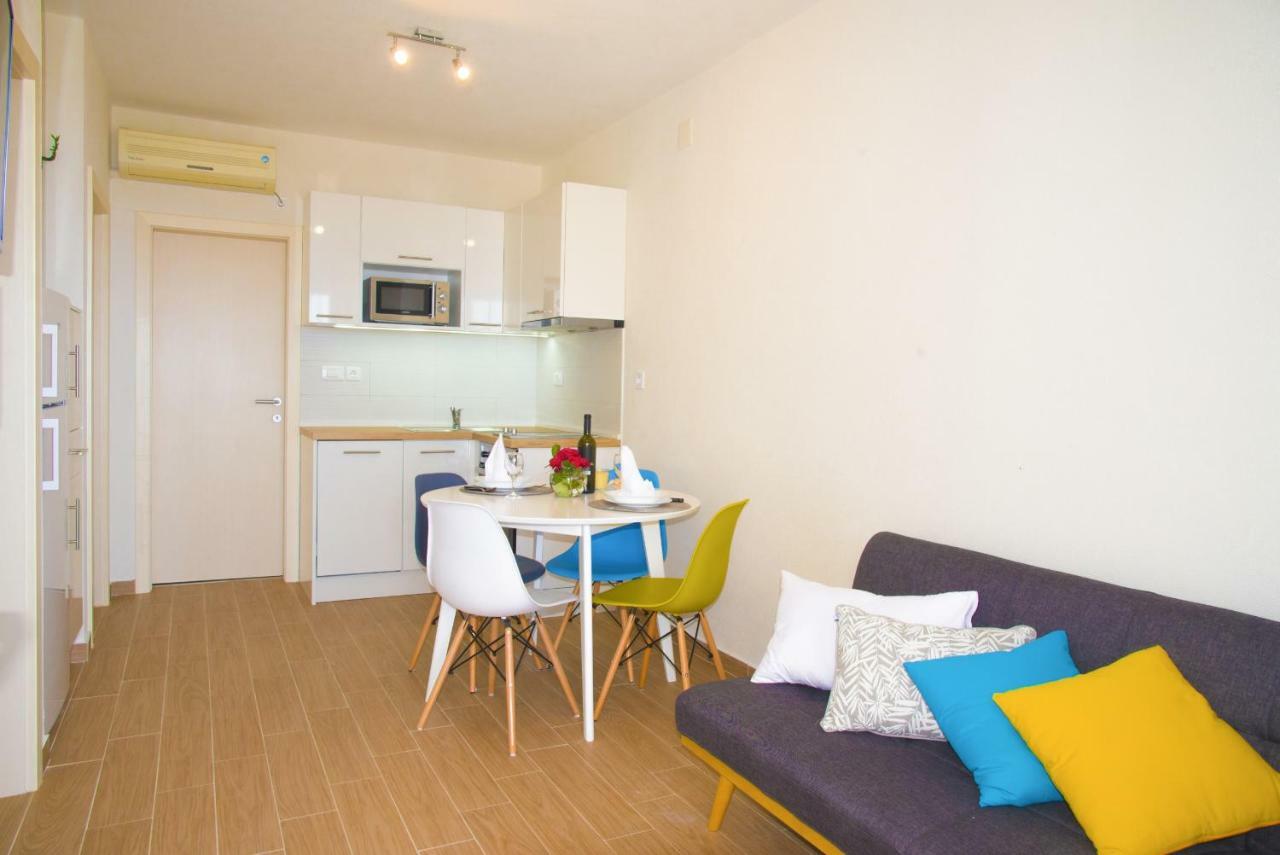 Eni Apartments Бол Екстер'єр фото