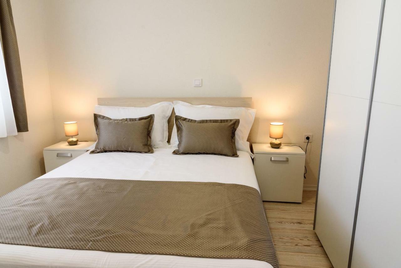 Eni Apartments Бол Екстер'єр фото